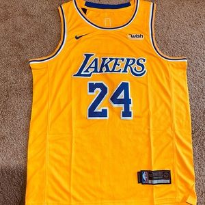 Kobe Bryant Los Angeles Lakers Jersey. Stitched